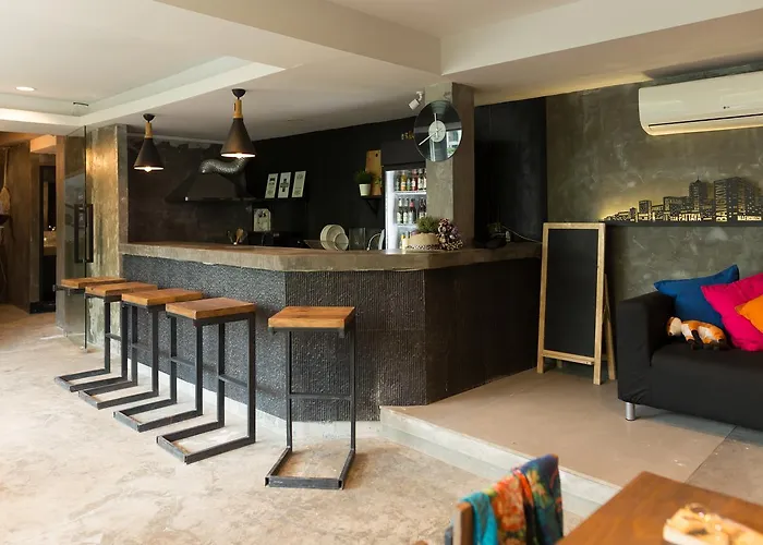 Hostel Revolution Asoke